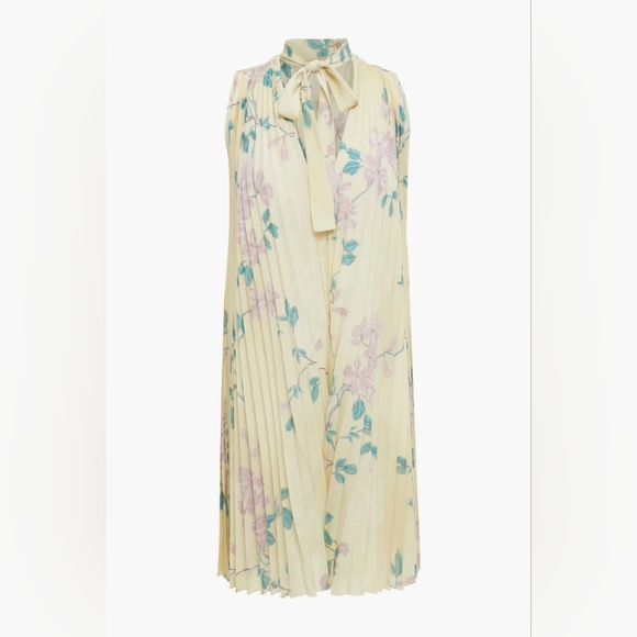 Floral Print Pleated Nightgown
